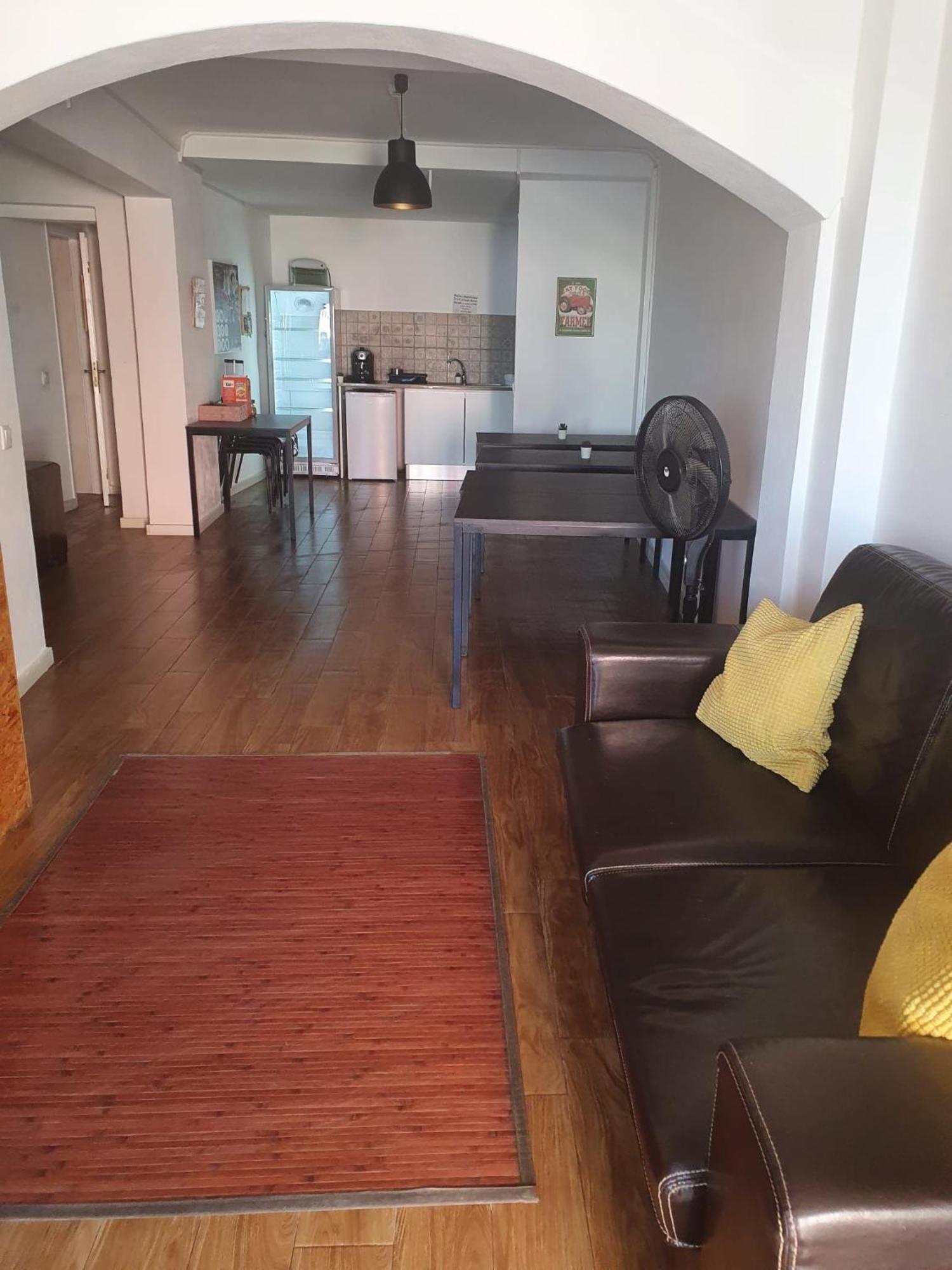 Lagos Central Studio Apartment In Best Location *